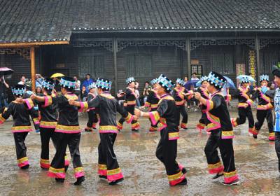 湘西少數(shù)民族苗族的傳統(tǒng)節(jié)日有哪些？